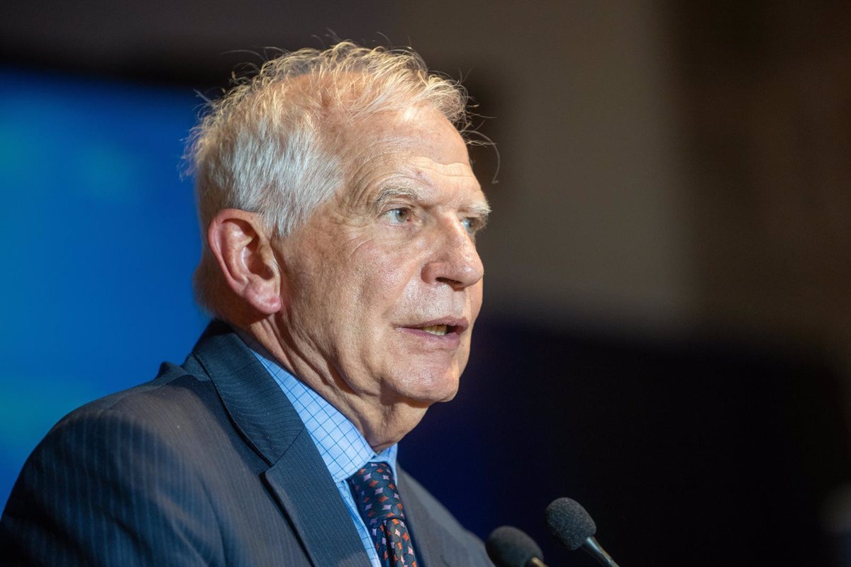 1736333647_Borrell-advierte-sobre-el-impacto-de-las-redes-sociales-en.jpg