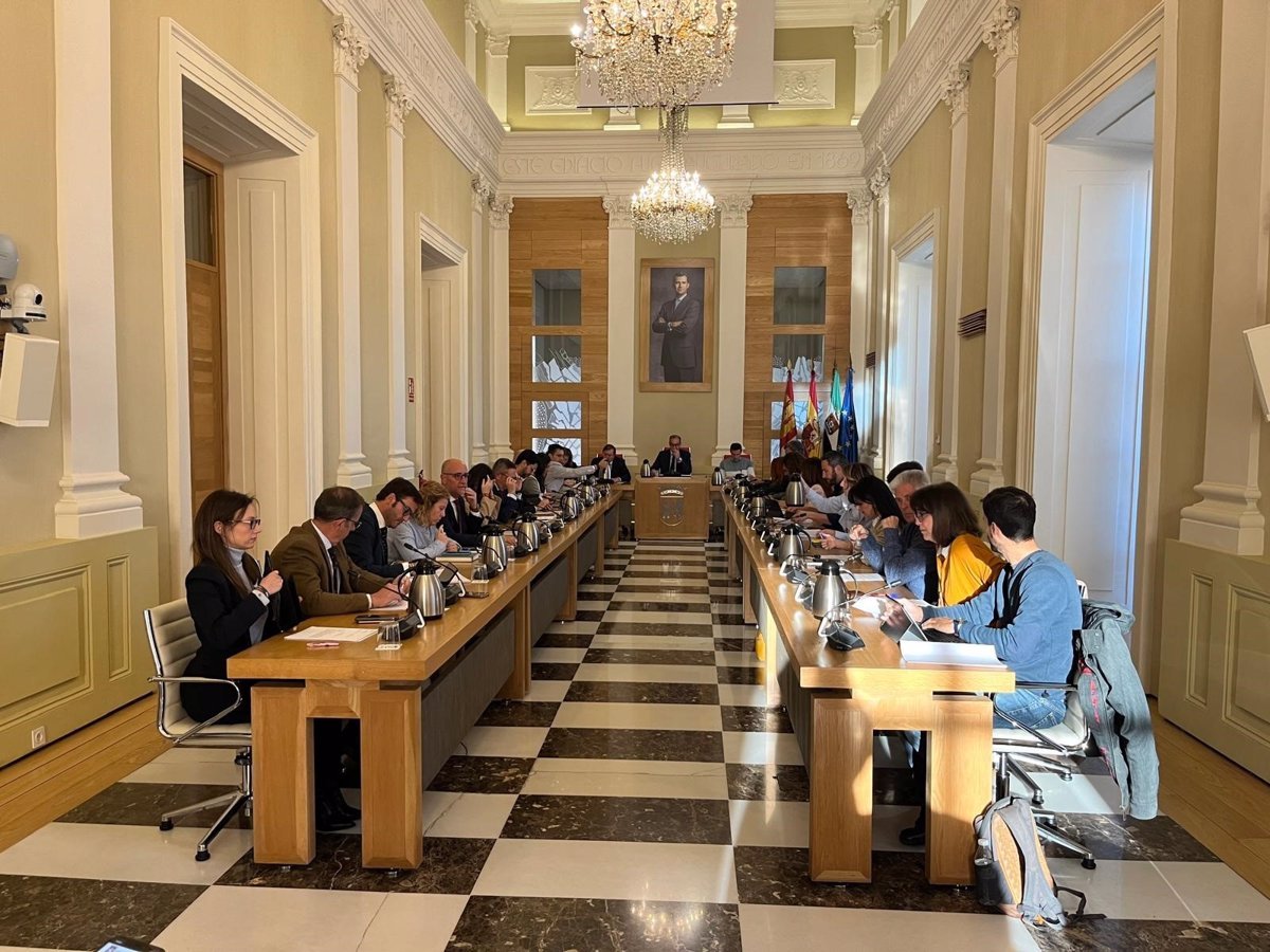 1737080147_El-Ayuntamiento-de-Caceres-solicita-no-derogar-la-Ley-de.jpg