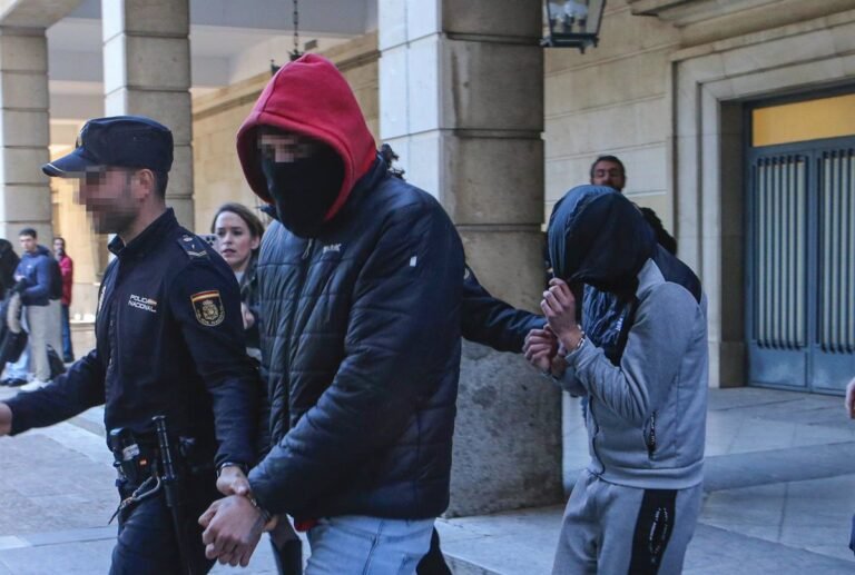 Los-dos-jovenes-en-prision-por-el-crimen-de-Gerena.jpg