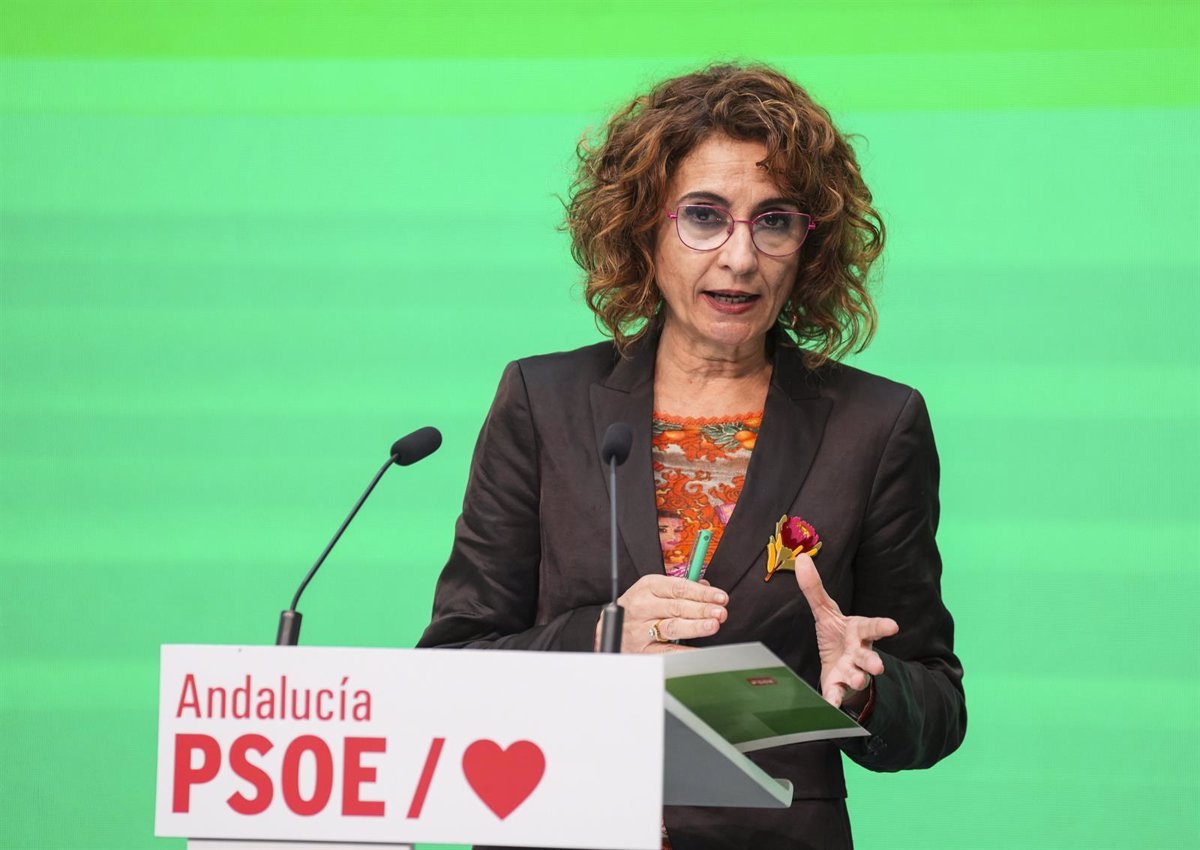 1739540720_Montero-aboga-por-subir-el-SMI-sin-recortar-el-IRPF.jpg