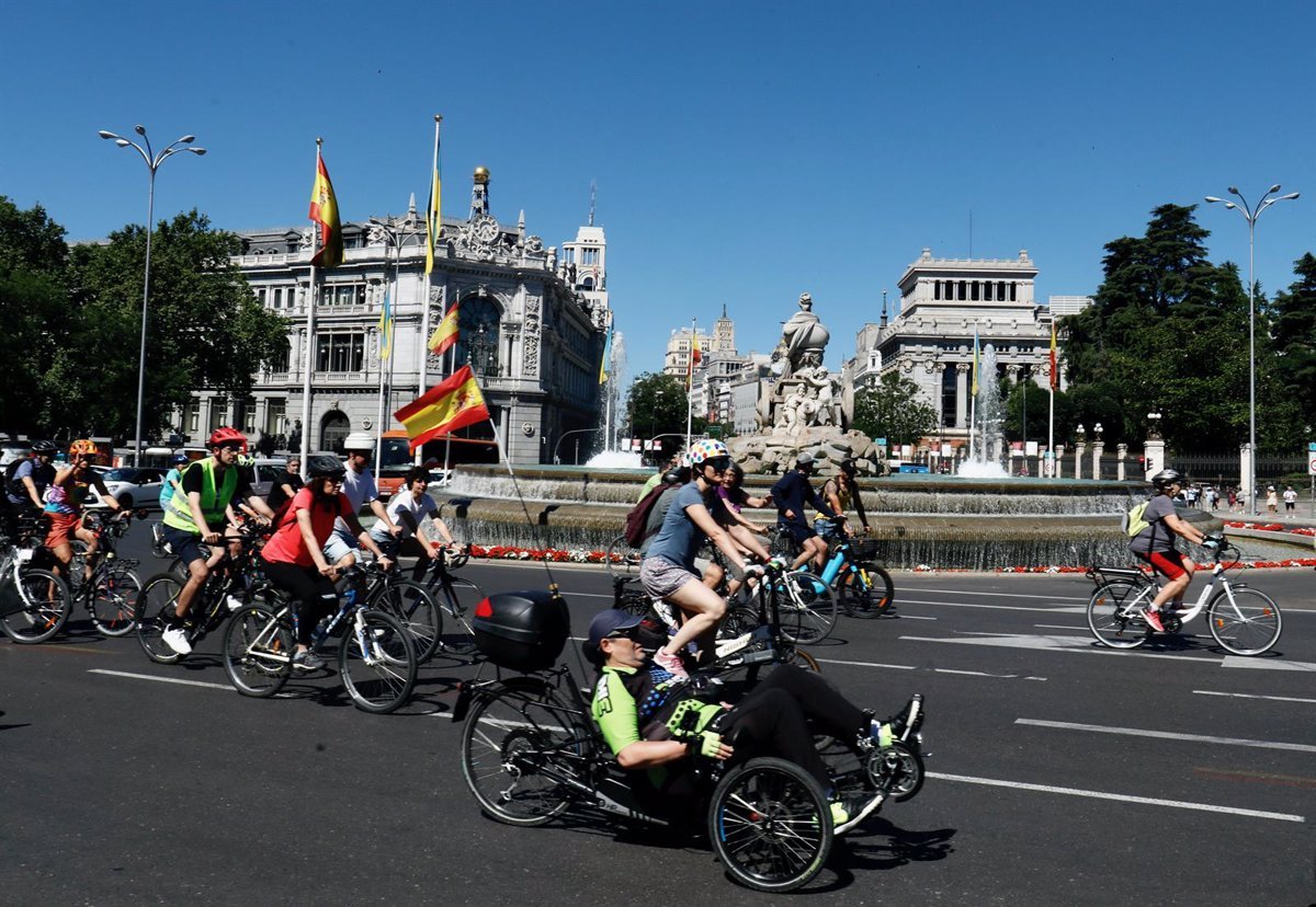 1739627967_El-PP-urge-en-el-Congreso-transponer-la-Directiva-de.jpg