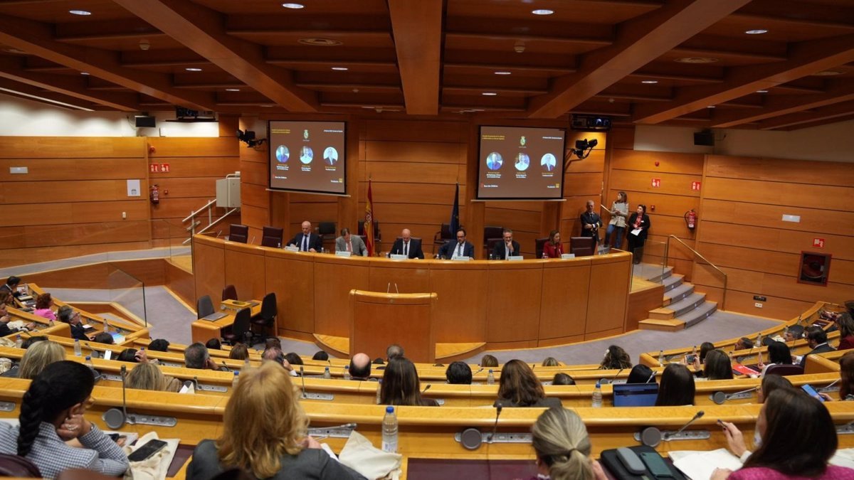 1740410871_El-secretario-de-Estado-de-Juventud-habla-sobre-la-proteccion.jpg