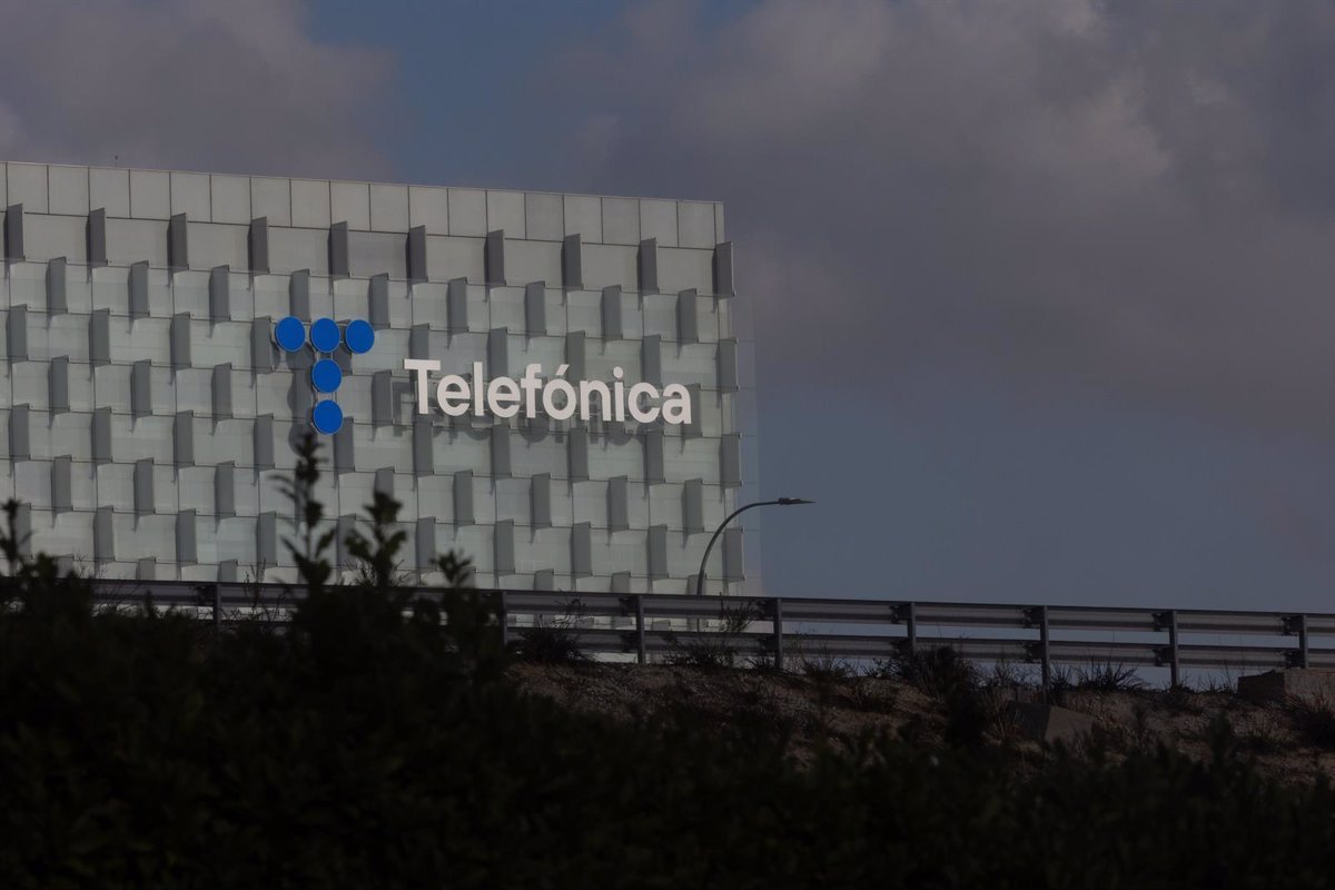 1740453742_Telecom-Argentina-adquiere-filial-de-Telefonica-en-Argentina-por-1190.jpg