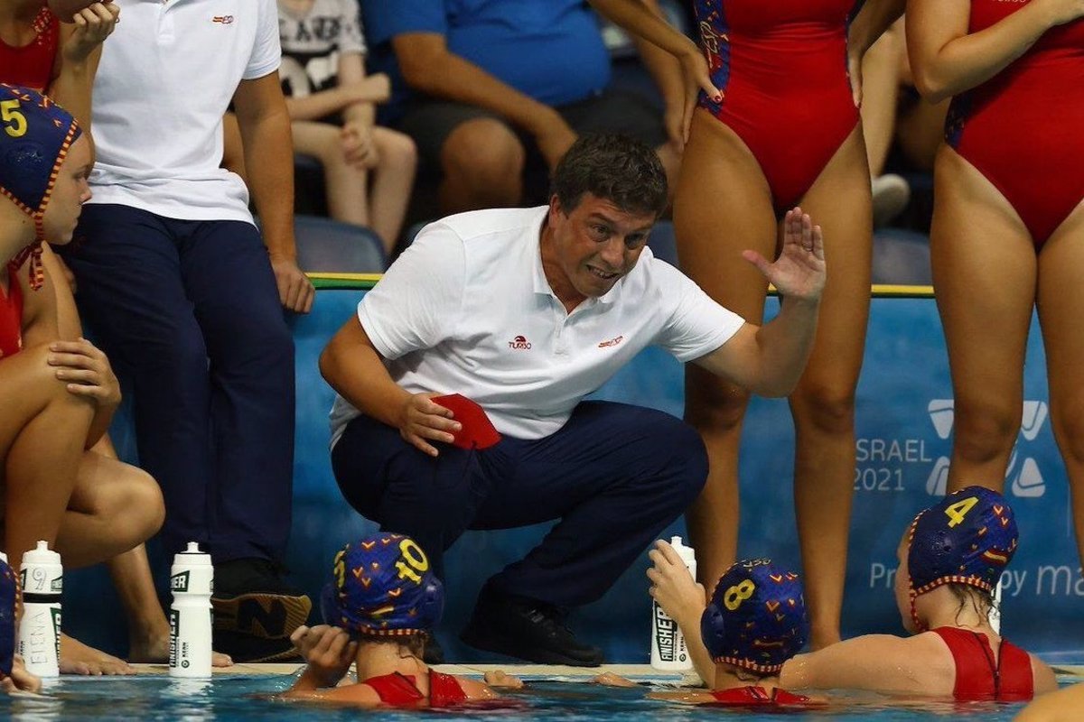 1741211075_Jordi-Valls-designado-seleccionador-femenino-de-waterpolo-para-el-ciclo.jpg