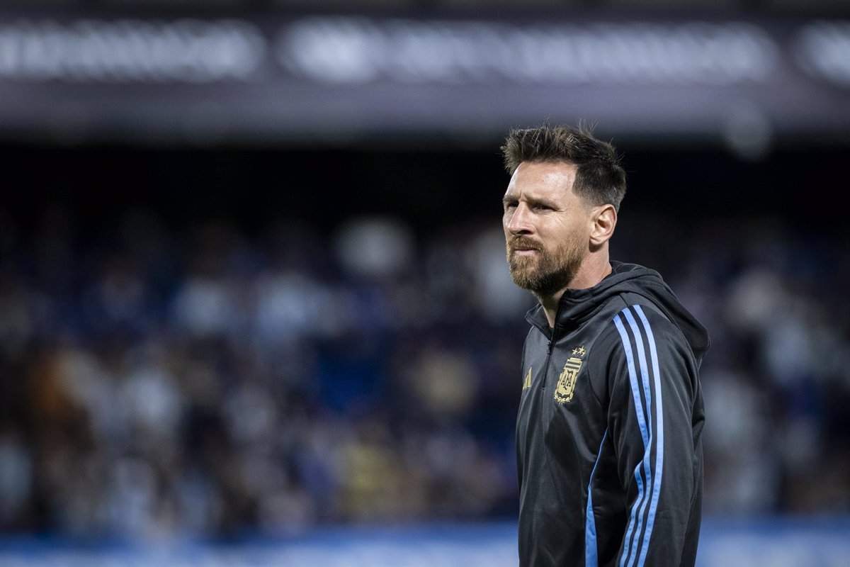 1742232925_Messi-no-estara-en-Argentina-para-los-partidos-ante-Uruguay.jpg