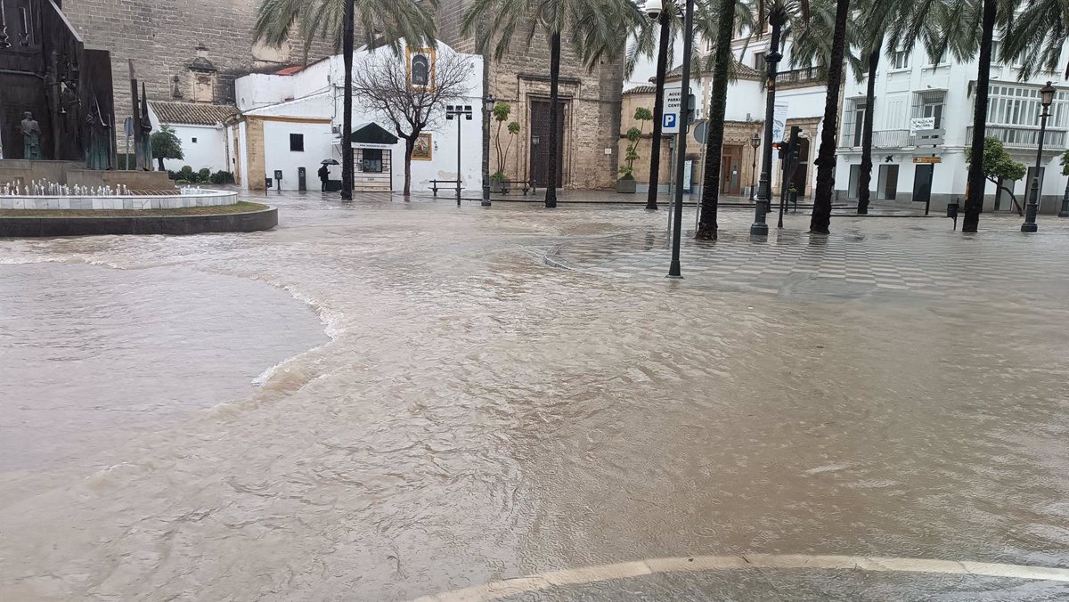 Mas-de-1322-incidencias-registradas-en-Andalucia-por-la-borrasca.jpg