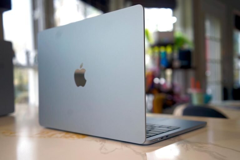 1747052736_El-MacBook-Air-M4-de-Apple-esta-de-vuelta-en.jpeg