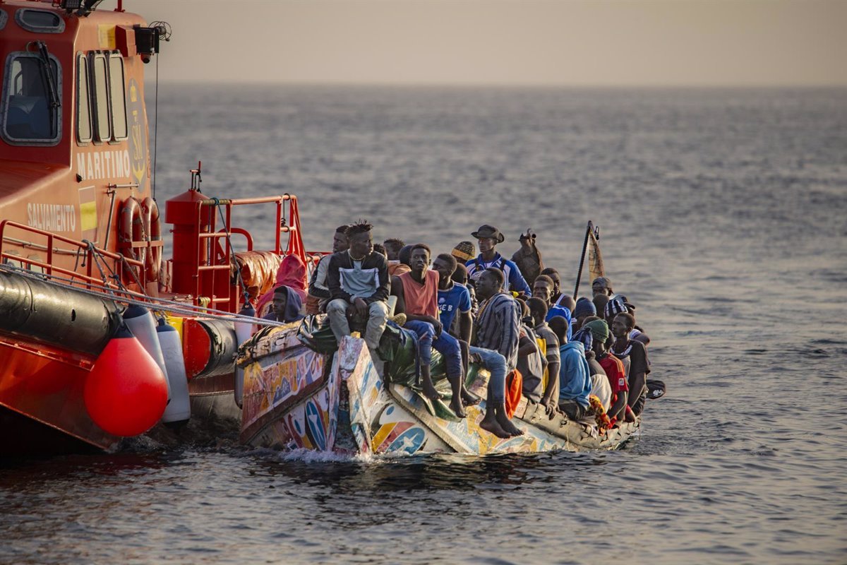 El-Gobierno-prepara-medidas-para-acoger-a-menores-migrantes-solicitantes.jpg