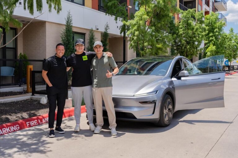 Tesla-demuestra-su-primer-entrega-completamente-autonoma-para-convencernos-de.jpeg