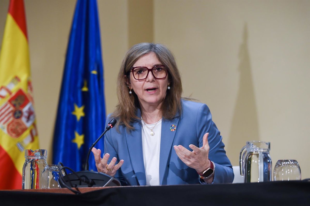 El-Gobierno-intensificara-traslados-de-menores-migrantes-solicitantes-de-asilo.jpg