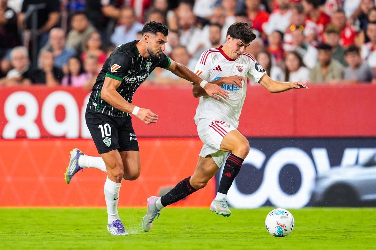 El-Sevilla-empata-con-el-Elche-en-un-partido-vibrante.jpg