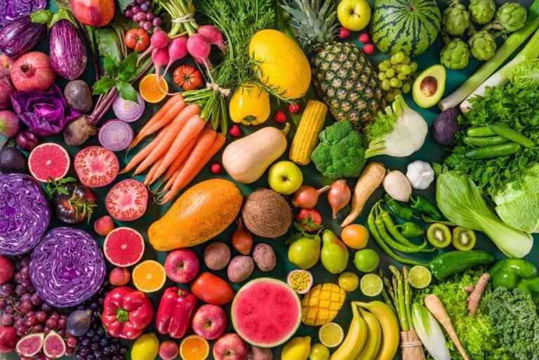 Frutas-y-verduras-de-colores-amarillo-naranja-y-verde-oscuro.jpg