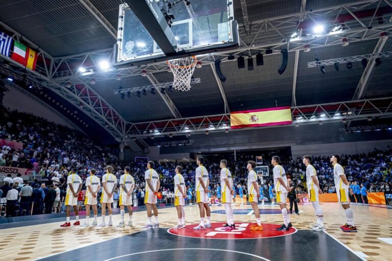 La-seleccion-espanola-masculina-de-baloncesto-cae-en-fase-de.jpg