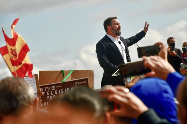 Abascal-acusa-a-Clavijo-de-la-inseguridad-y-violaciones-en.jpg