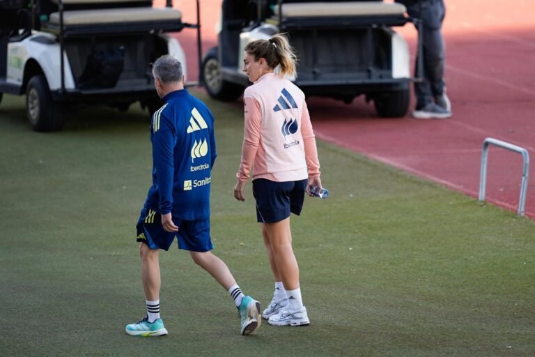 Alexia-Putellas-se-ausenta-del-segundo-entrenamiento-de-la-seleccion.jpg