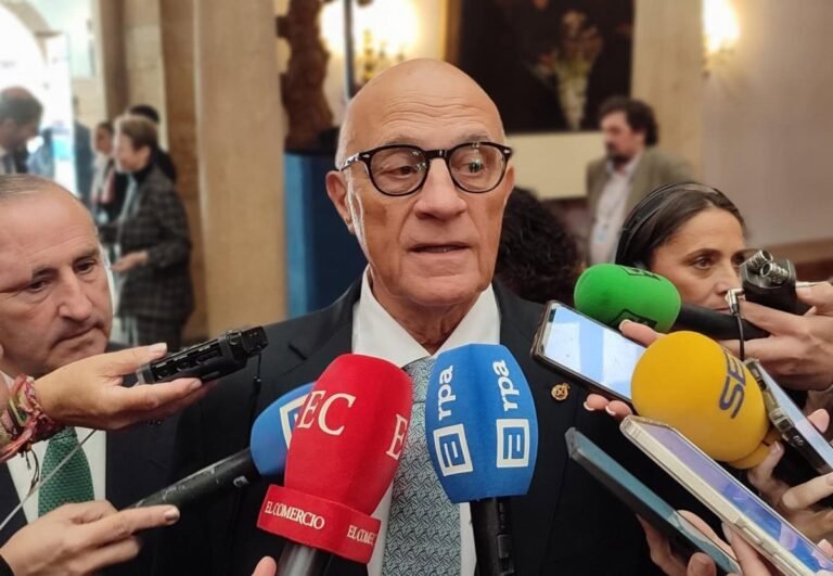 Continuar-trabajando-en-beneficio-de-clientes-y-accionistas.jpg