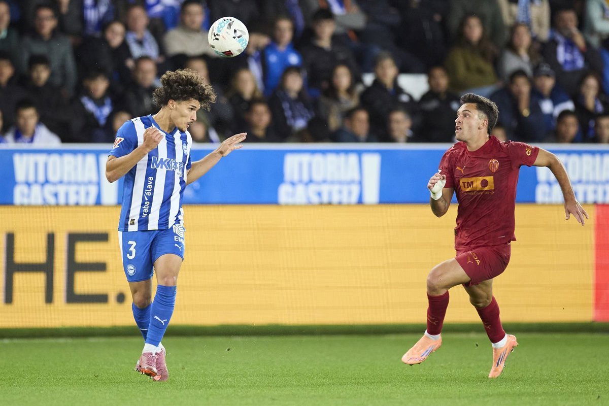 El-Alaves-empata-sin-goles-ante-el-Valencia-en-Mendizorroza.jpg