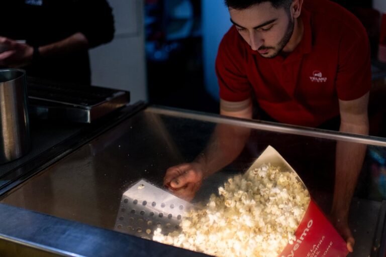 La-asistencia-al-cine-cae-un-54-en-2024-radio.jpg