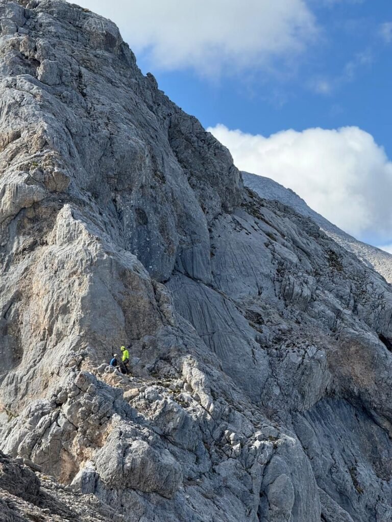 Rescatan-a-escalador-herido-en-Picos-de-Europa.jpg