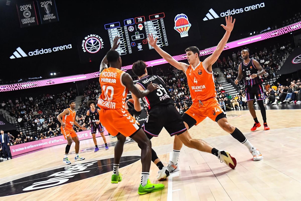 El-Valencia-Basket-cae-ante-el-Paris-Basketball-en-un.jpg
