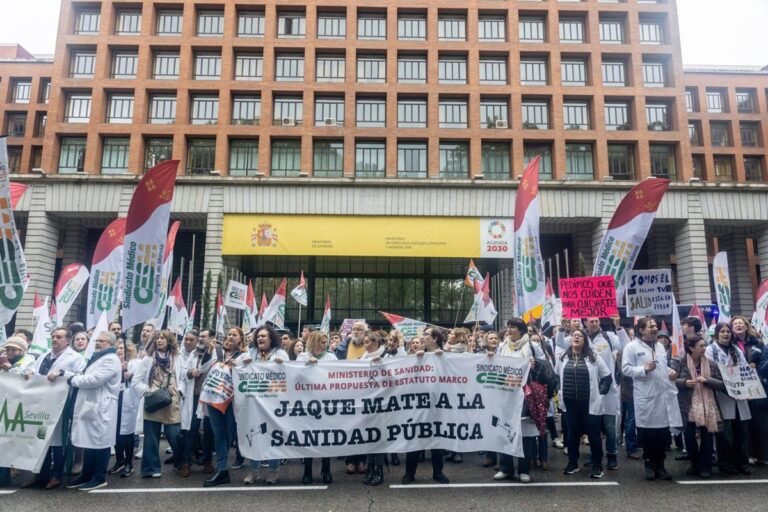 Los-medicos-exigen-estatuto-propio-y-mejoras-laborales-en-Madrid.jpg