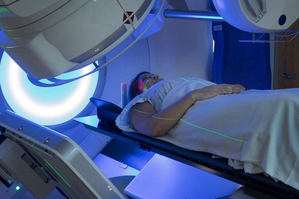 Garantizar-acceso-equitativo-a-radioterapia-avanzada-en-todas-las-CCAA.jpg