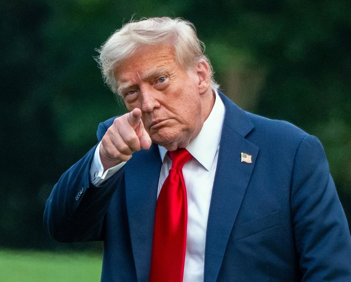 Donald-Trump-prohibe-a-grandes-empresas-comprar-viviendas-unifamiliares-en.jpg