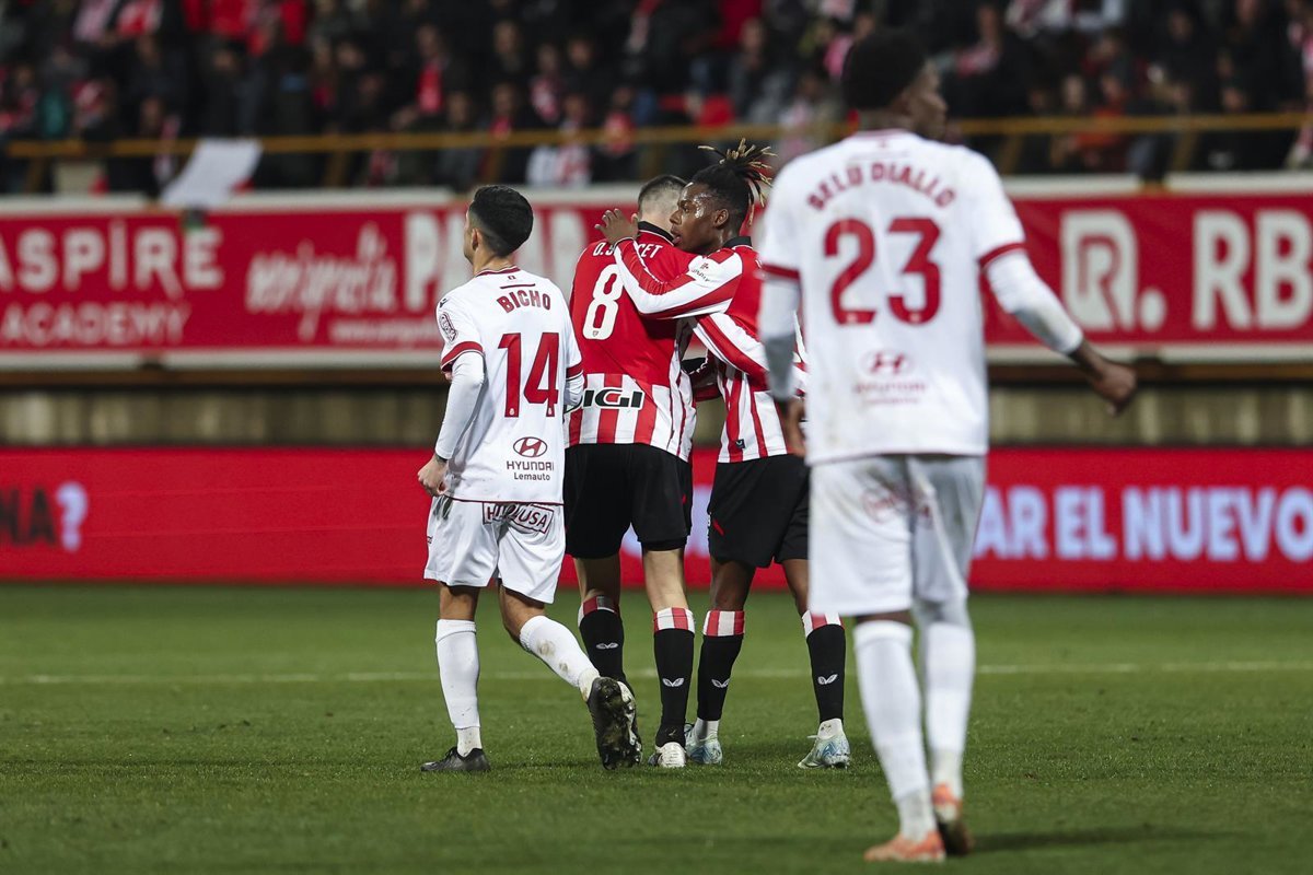 El-Athletic-y-la-Real-Sociedad-avanzan-en-la-Copa.jpg