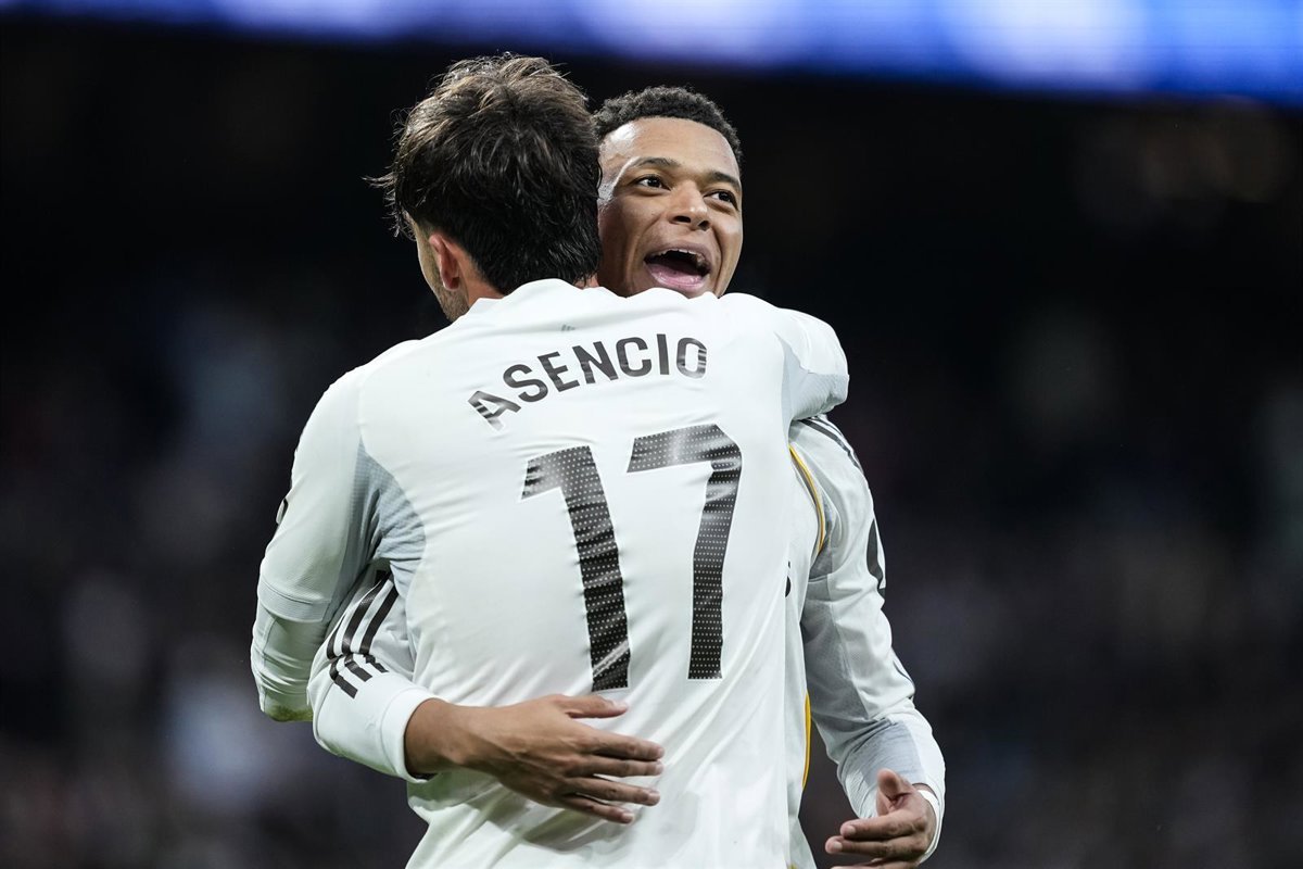 El-Real-Madrid-se-impone-al-Levante-UD-con-dos.jpg