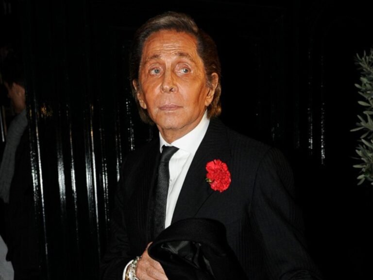 Fallece-el-disenador-italiano-Valentino-a-los-93-anos-en.jpg