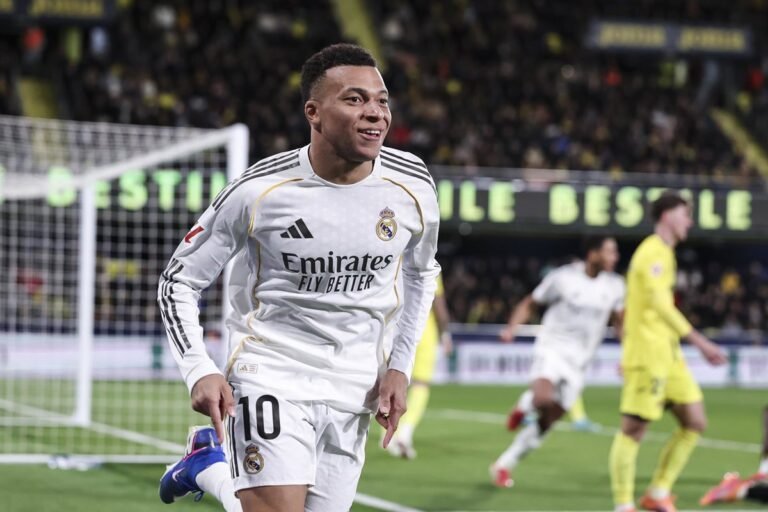 Mbappe-firma-la-victoria-del-Real-Madrid-en-La-Ceramica.jpg