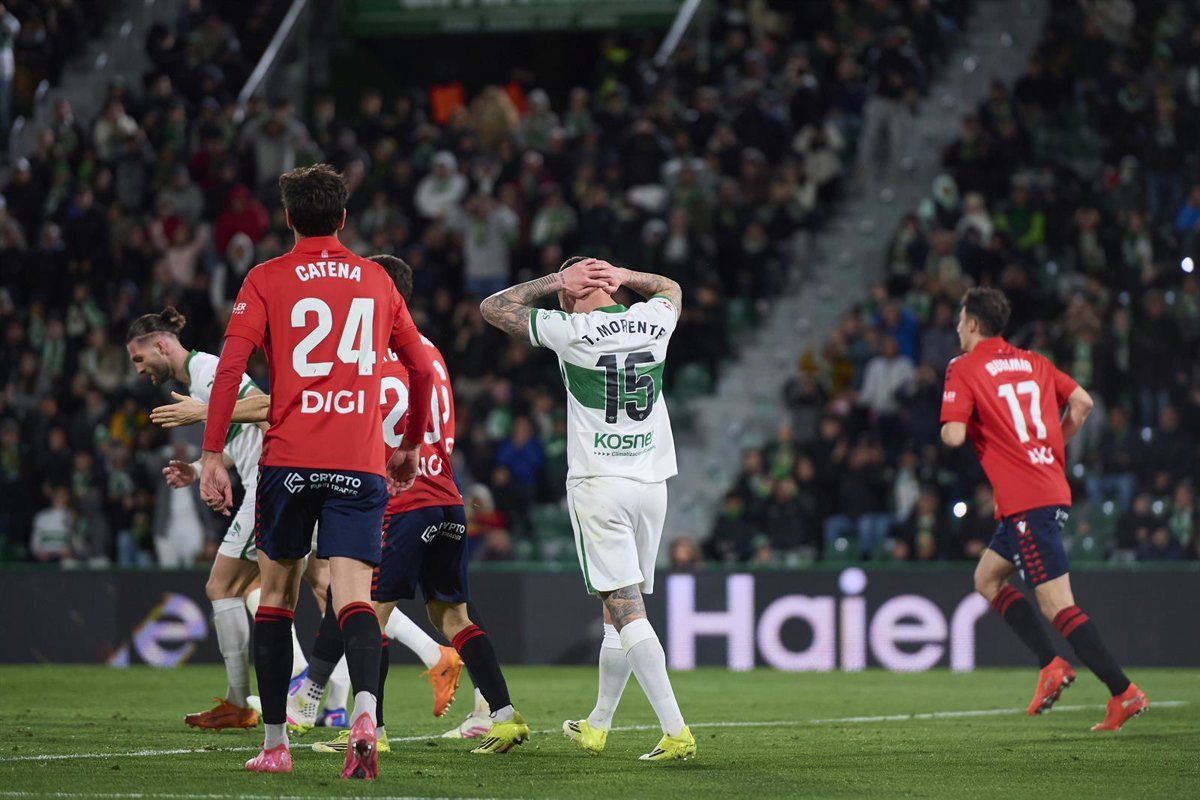 El-Elche-no-logra-vencer-a-Osasuna-y-sigue-sin.jpg