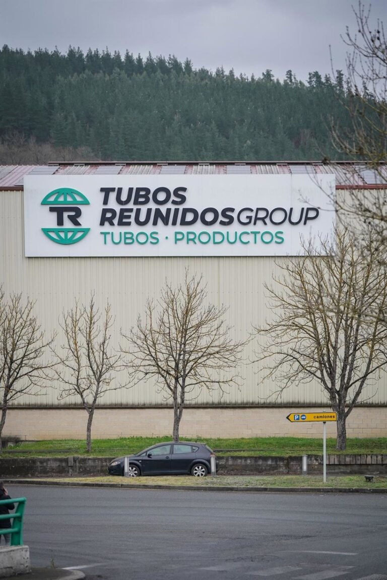 El-Gobierno-Vasco-respalda-a-los-trabajadores-de-Tubos-Reunidos.jpg