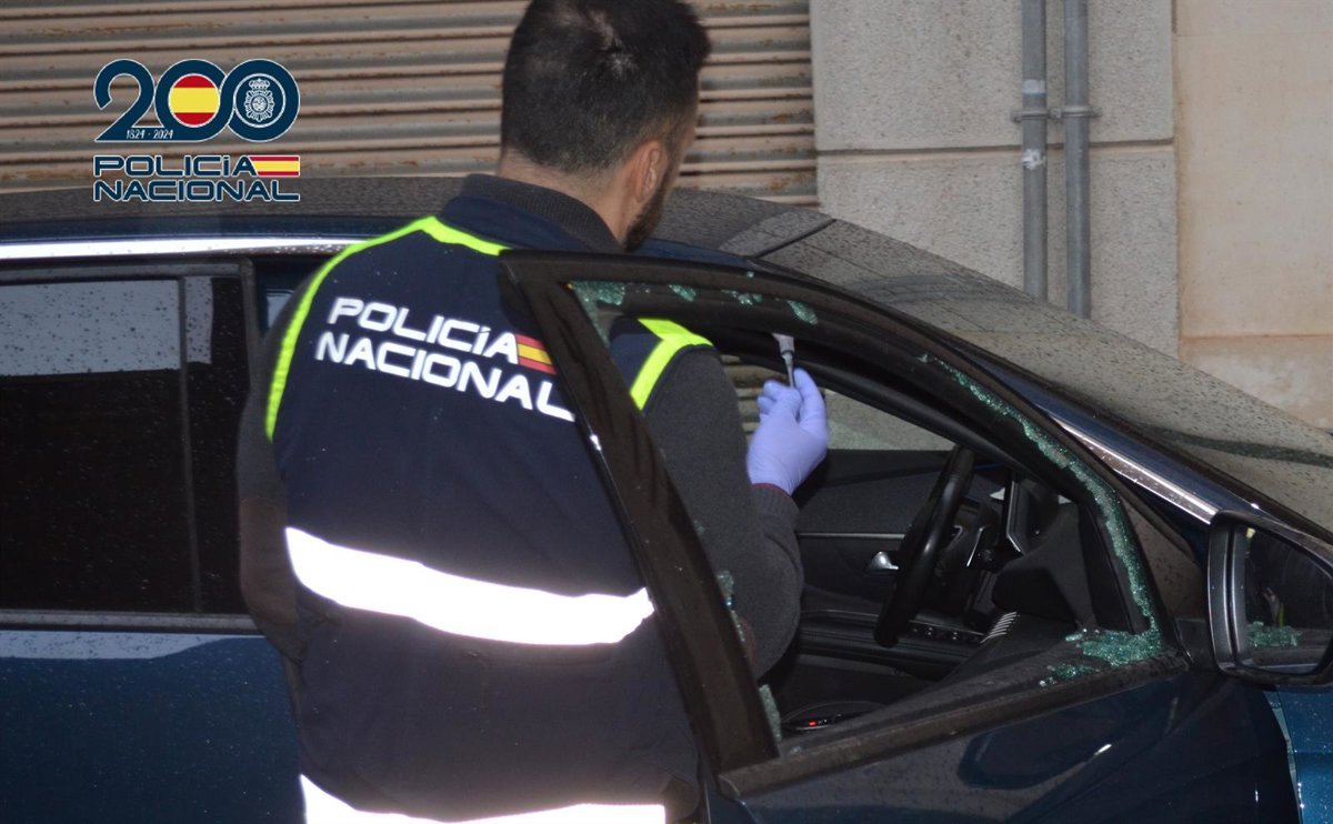 Detenido-por-danos-en-16-vehiculos-en-garaje-de-Murcia.jpg