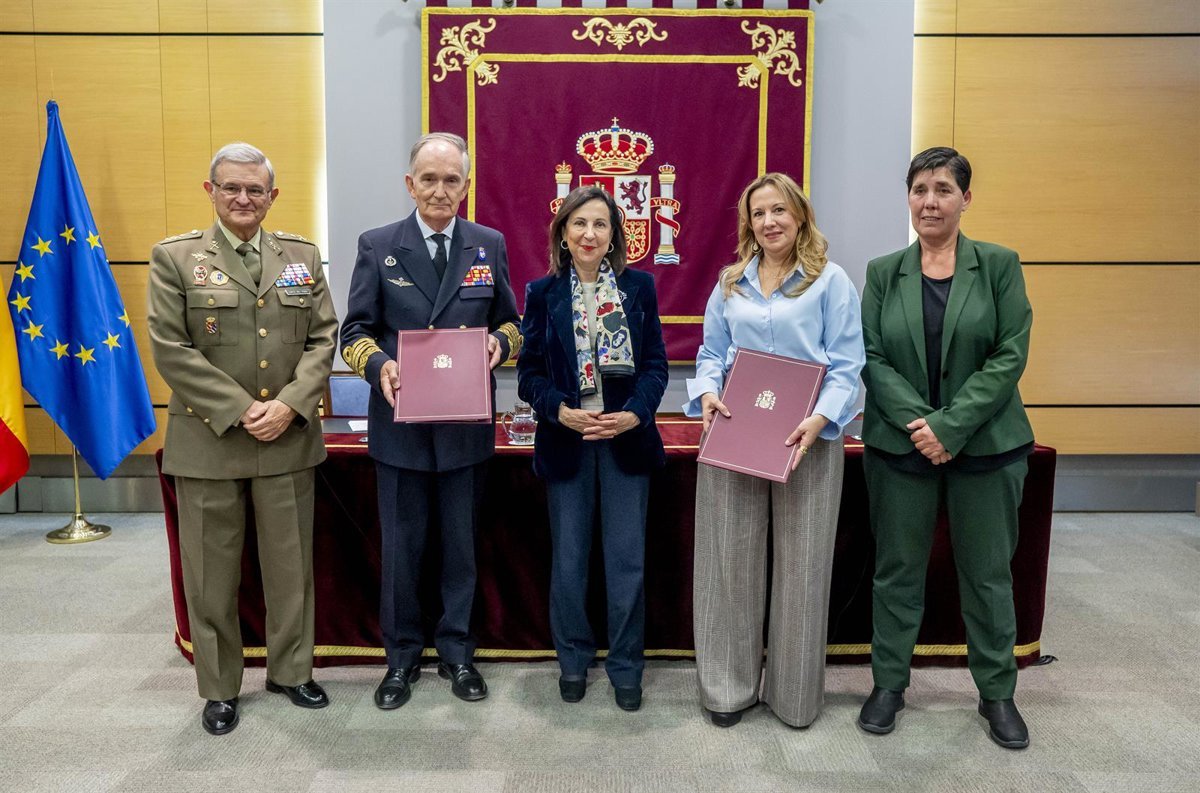 Defensa-y-Cabildo-de-Tenerife-renuevan-convenio-para-prevencion-de.jpg