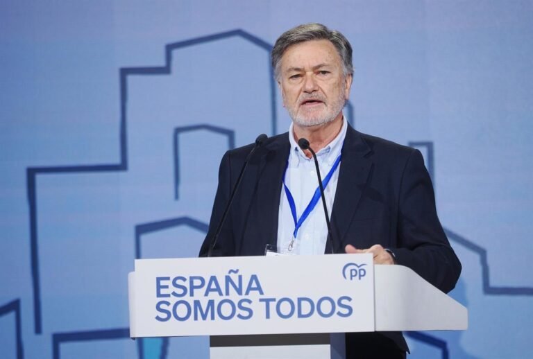 El-PP-propone-a-Francisco-Vazquez-como-presidente-de-las.jpg